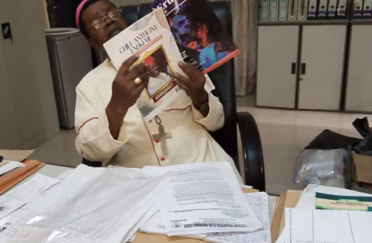 Bishop Ezeokafor of Awka Diocese Endorses De Erudite Magazine, Pledges Partnerships