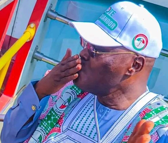 2023: Atiku Explains How He’ll Restructure Nigeria If Elected, Begs Lagos Voters To End One-Man Rule