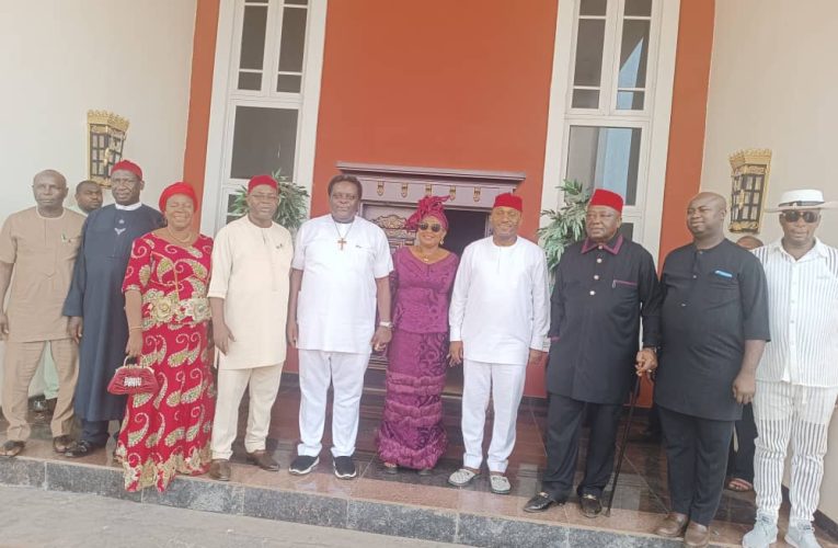 BREAKING: [Photos] Hon. Dozie Nwankwo Hosts Anambra State Speaker, Former Speakers, House of Assembly Members, Discusses Crucial Issues