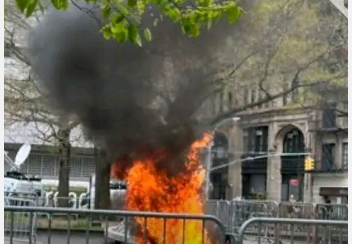 Shocking:Man Sets Self Ablaze Outside Courthouse During Donald Trump’s Trial